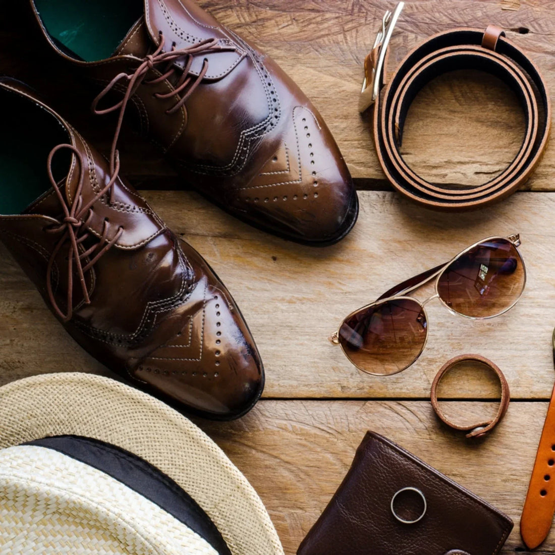 Style Guide – How to Pair Leather Accessories with Formal Wear